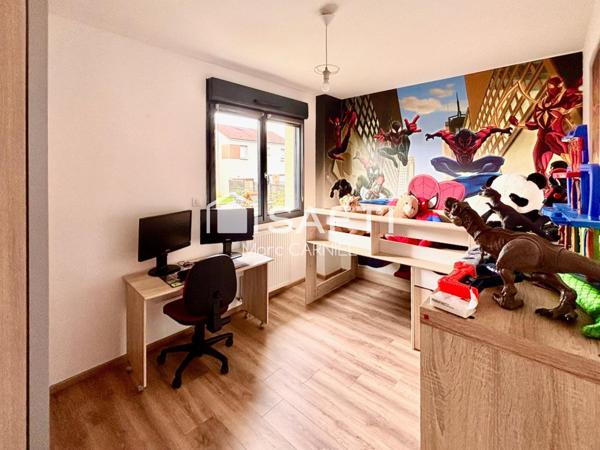 SPLENDIDE VILLA 2019 lumineuse, économe, au calme