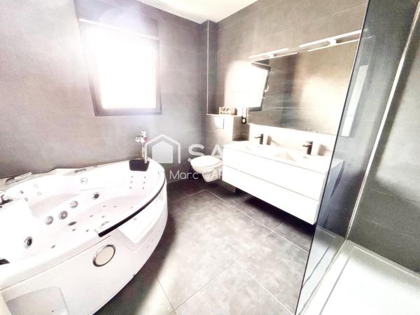 SPLENDIDE VILLA 2019 lumineuse, économe, au calme