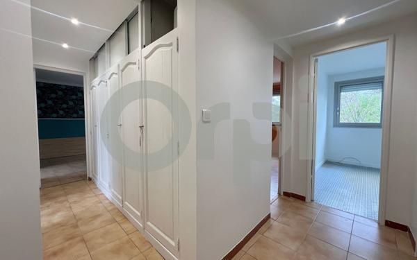 Appartement à vendre    4 pièces • 70,99 m2 Sucy-en-Brie