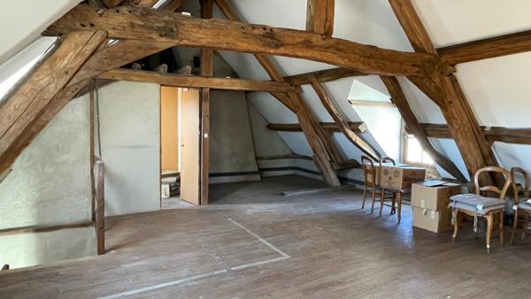Maison
                                                                                                                                                                                                                                                                                                                        6 pièce(s)                                                                                                                                                                                                          3 chambre(s)                                                                                                                                                                                                          125  m²