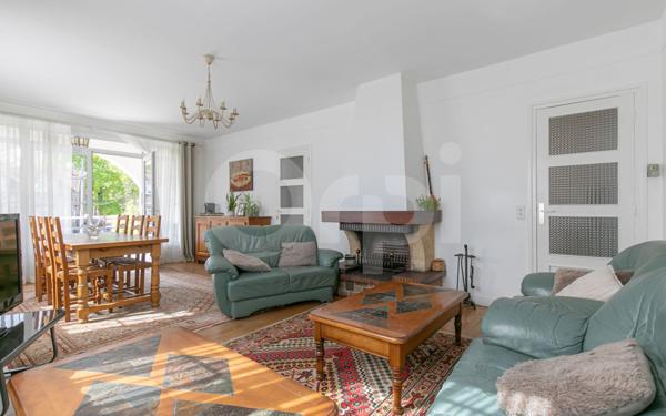 Maison à vendre    9 pièces • 200 m2 Sucy-en-Brie