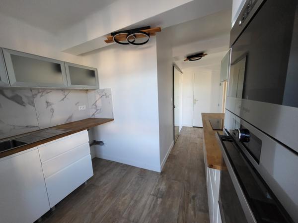 Carnoules (83660) Carnoules : grand appartement T2 à louer