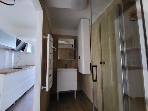 Carnoules (83660) Carnoules : grand appartement T2 à louer