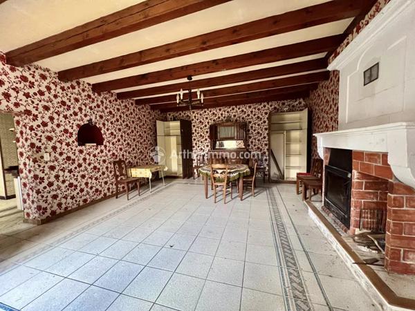 Vente Maison 7 pièces 184 m2 à Saint-Hilaire-de-Villefranche