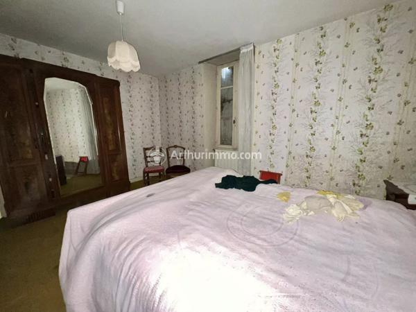 Vente Maison 7 pièces 184 m2 à Saint-Hilaire-de-Villefranche