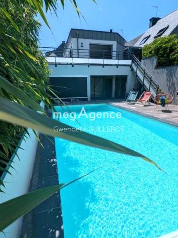 Maison à LARMOR-PLAGE, 56260 - 7 pièces 220m²