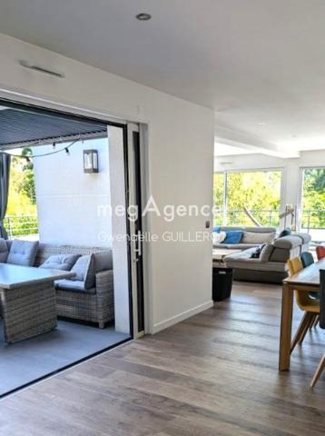 Maison à LARMOR-PLAGE, 56260 - 7 pièces 220m²