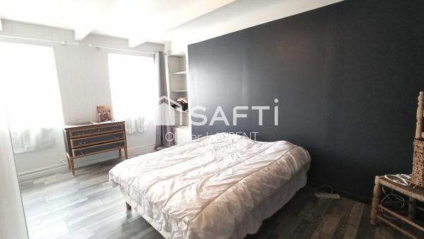 Grande maison de bourg en pierre