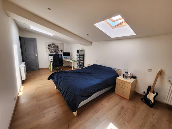 Thiré (85210) Maison en pierre avec terrain non attenant