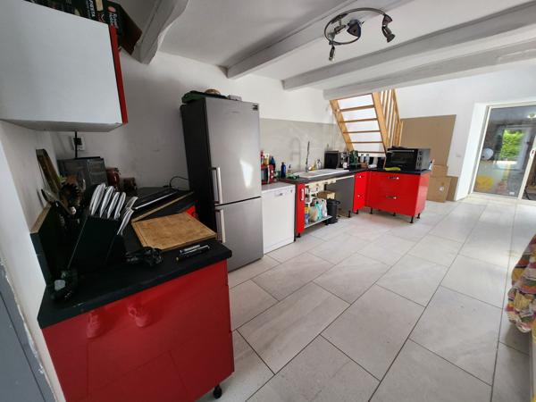 Thiré (85210) Maison en pierre avec terrain non attenant