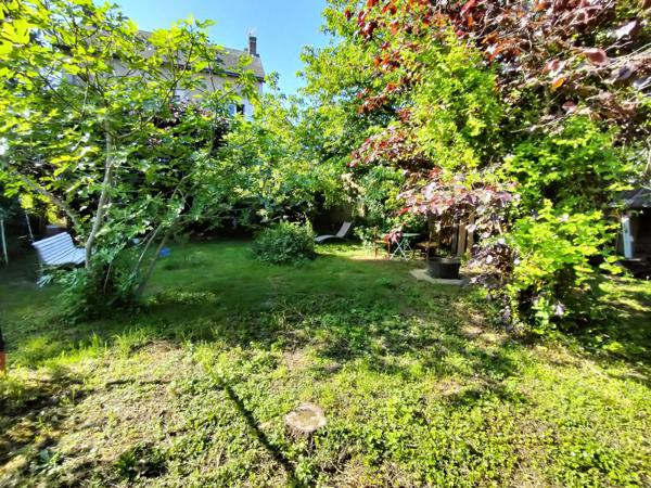 À vendre - Maison ancienne, 9 pièces située à Montval-sur-Loir (72500)