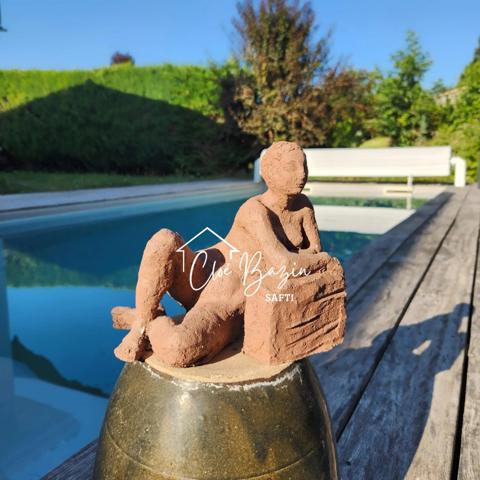 Prestigieuse propriété de 170 m² — 6 pièces, piscine, grande terrasse et jardin