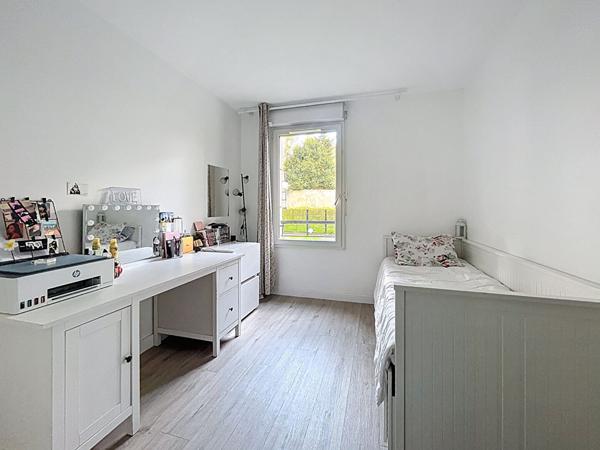 Appartement Suresnes 3 pièce(s) 61.61 m2