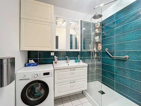 Appartement Suresnes 3 pièce(s) 61.61 m2