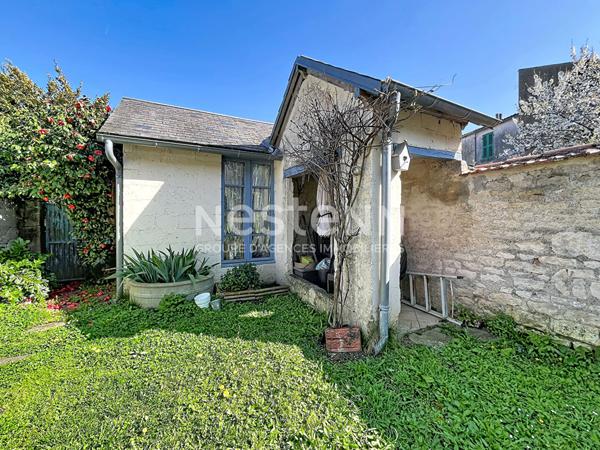 Maison de ville 5 pièces à vendre à Fontenay-le-Comte avec jardin et dépendances