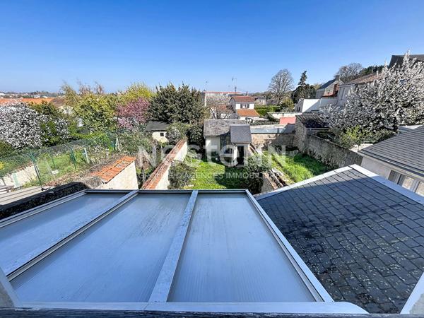 Maison de ville 5 pièces à vendre à Fontenay-le-Comte avec jardin et dépendances