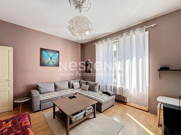 Maison de ville 5 pièces à vendre à Fontenay-le-Comte avec jardin et dépendances