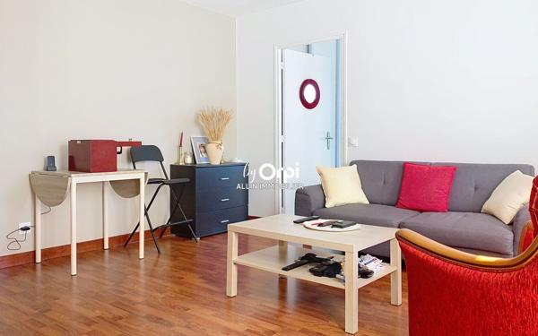 Appartement à vendre    2 pièces • 42 m2 Montluçon