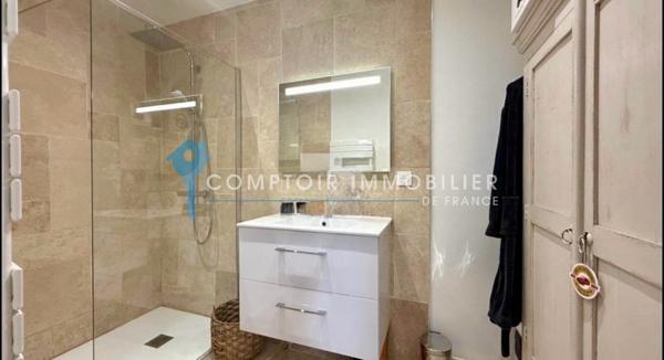 Propriete
                                                                                                                                                                                                                                                                                                                        8 pièce(s)                                                                                                                                                                                                          6 chambre(s)                                                                                                                                                                                                          175  m²