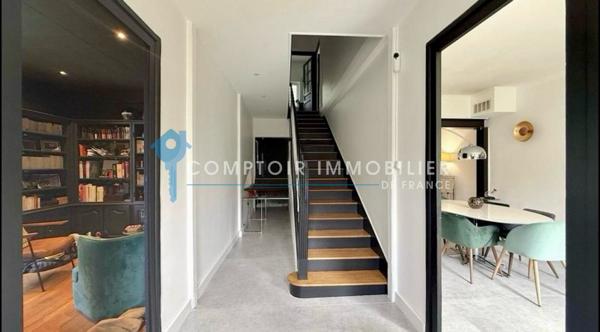 Propriete
                                                                                                                                                                                                                                                                                                                        8 pièce(s)                                                                                                                                                                                                          6 chambre(s)                                                                                                                                                                                                          175  m²