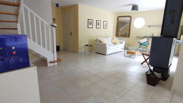 Maison à vendre 6 pièces COMBRIT (29)