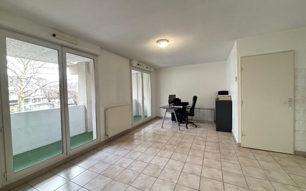 Appartement à vendre    2 pièces • 29,68 m2 Échirolles