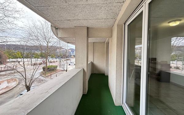 Appartement à vendre    2 pièces • 29,68 m2 Échirolles