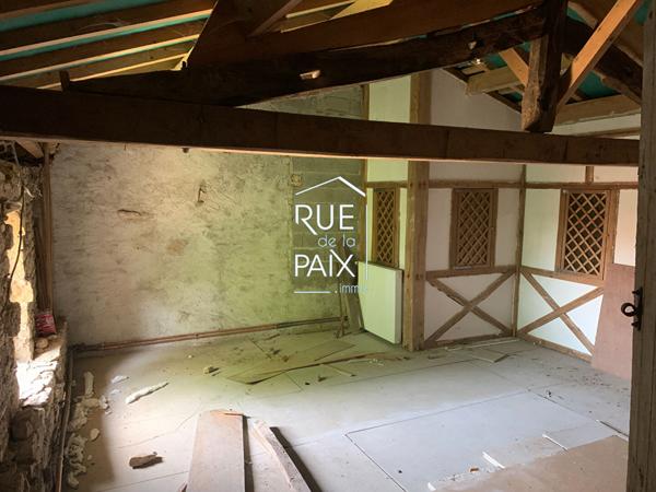 86170 CHERVES Maison Cherves 4 pièce(s) 200 m2