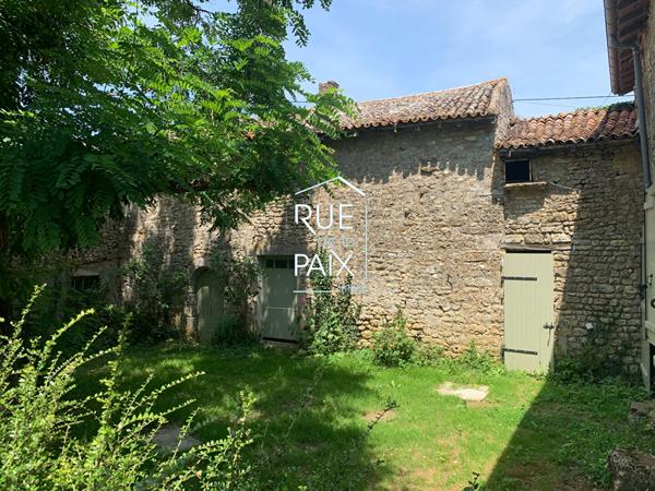 86170 CHERVES Maison Cherves 4 pièce(s) 200 m2