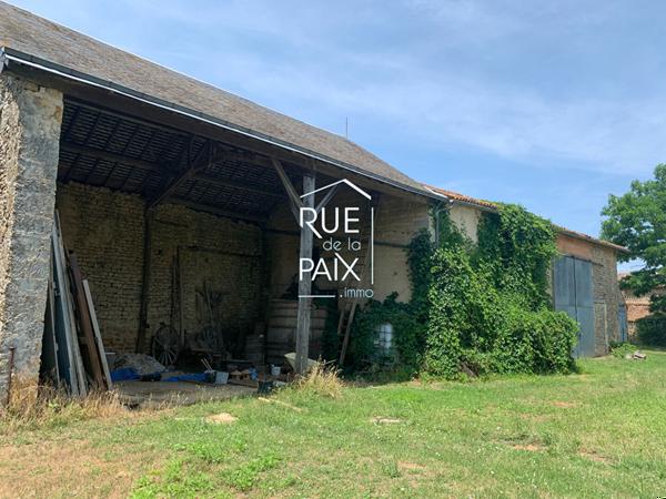 86170 CHERVES Maison Cherves 4 pièce(s) 200 m2