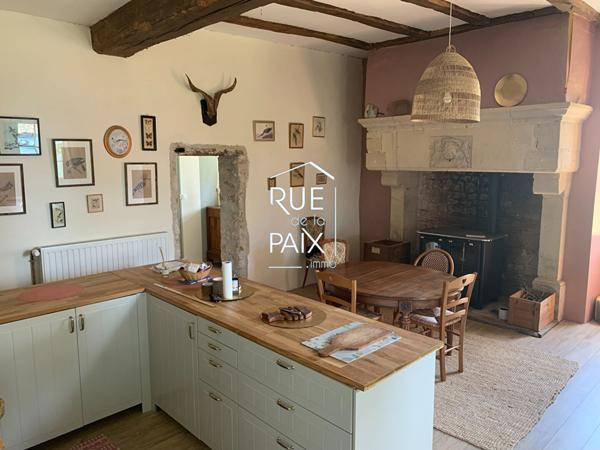 86170 CHERVES Maison Cherves 4 pièce(s) 200 m2