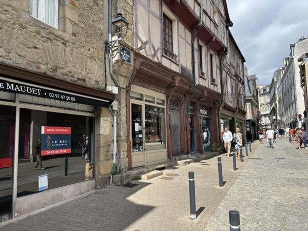 Très bel emplacement commercial dans l’intra-muros de Vannes