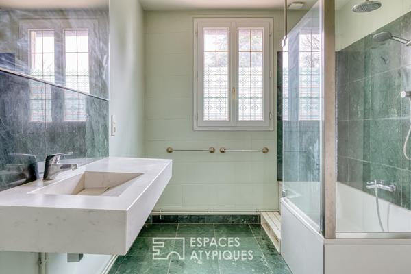 Propriété de caractère avec étang privatif