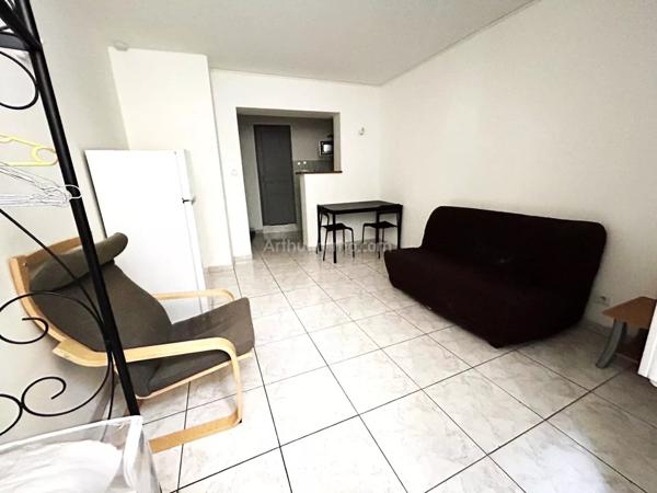 Location Appartement 1 pièces 21 m2 à Aubagne