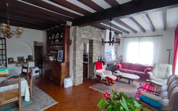 Maison à vendre    6 pièces •  Peyrehorade