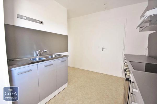 Appartement à louer 4 pièces 73.71m² Le Mans (72100)
