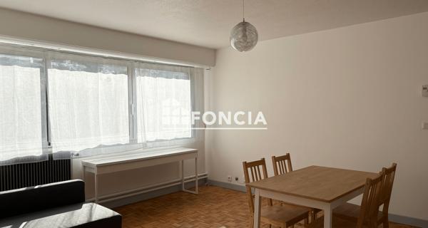 Location Appartement 4 pièces 80.11 m² - Paris 75020