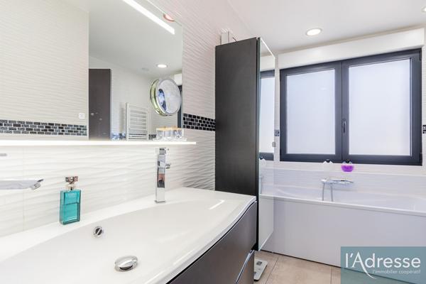 Maison Villejust 6 pièce(s) 120 m2