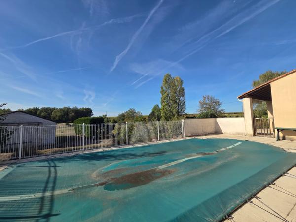 Maison 6 pièces à vendre à Mosnac-Saint-Simeux