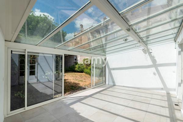 En plein cœur de ville - maison bourgeoise de 1850 de 193 m²