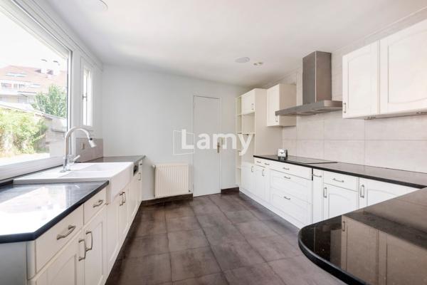 En plein cœur de ville - maison bourgeoise de 1850 de 193 m²