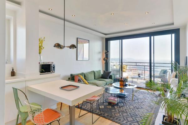 Lyon 4 - Croix-Rousse - Appartement meublé de 62,18 m² - Balcon - 2 Chambres