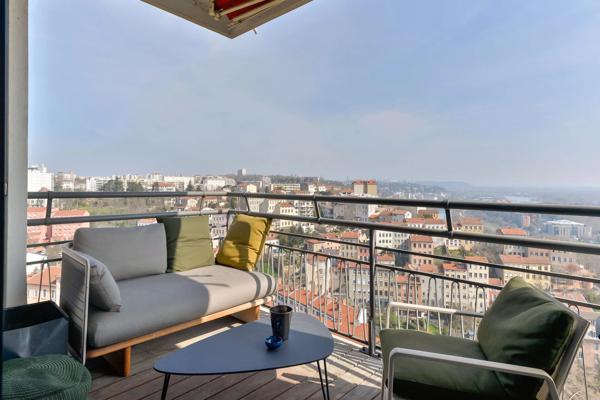 Lyon 4 - Croix-Rousse - Appartement meublé de 62,18 m² - Balcon - 2 Chambres