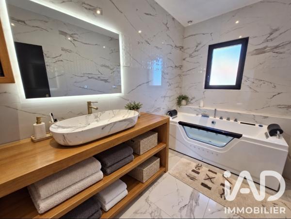 Maison (prestige) à vendre 8 pièces 195,51 m² Bergerac