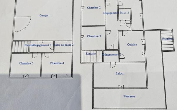 Maison à vendre    7 pièces •  L'Étrat