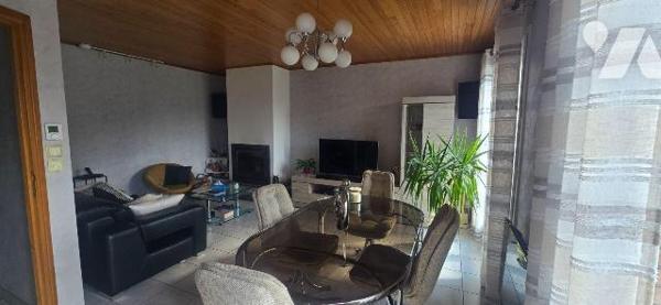 Ensemble comprenant une Maison PLAIN PIED avec acces PMR et une maison meublée indépendante  à ...