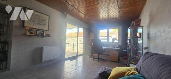 Ensemble comprenant une Maison PLAIN PIED avec acces PMR et une maison meublée indépendante  à ...