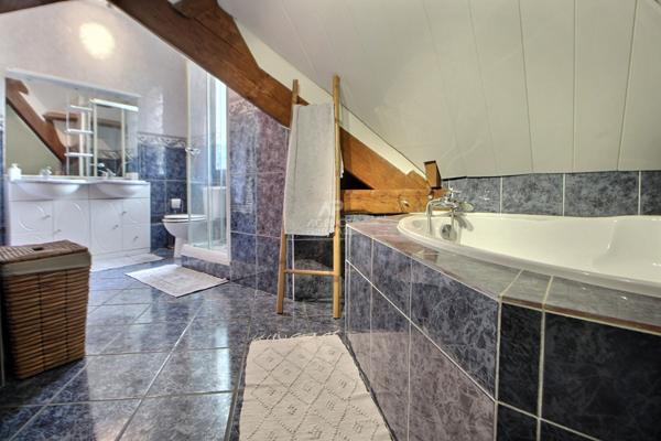 Maison Vaux Sur Seine 5 pièce(s) 136 m2 €441 000 ** - Référence 1083