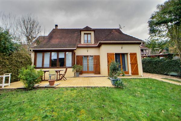 Maison Vaux Sur Seine 5 pièce(s) 136 m2 €441 000 ** - Référence 1083