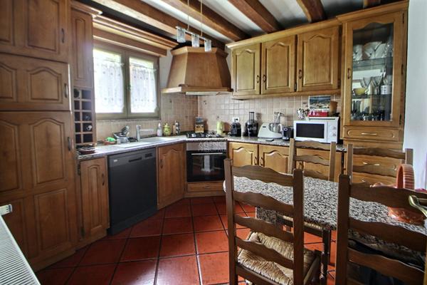 Maison Vaux Sur Seine 5 pièce(s) 136 m2 €441 000 ** - Référence 1083